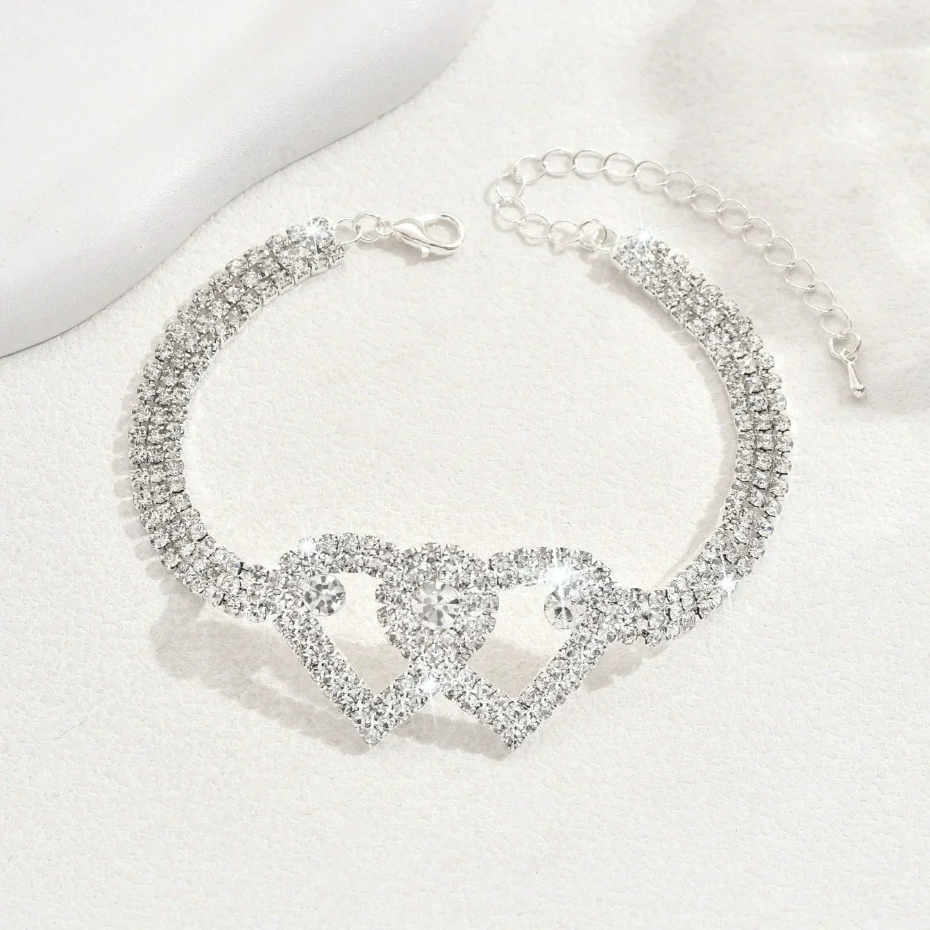 ✨ 𝐂𝐙𝐓𝐈𝐂𝐋𝐄® Chevillière Élégante à Cœur Facetté Brillance Diamant